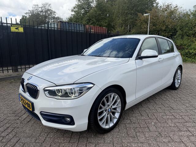 BMW 1-SERIE 118i Sport Line Edition LED/Navi/Clima/Cruise/PDC