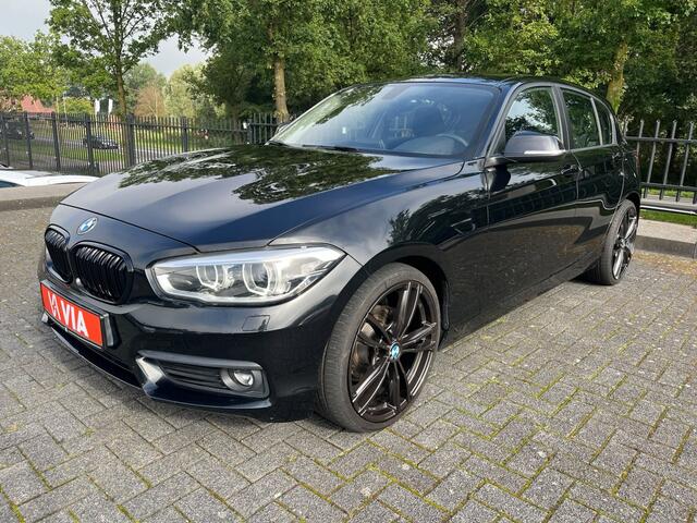 BMW 1-SERIE 118i | 136PK | Black edition | Advantage | Trekhaak | PDC | Climate | Stoelverw. | ACC