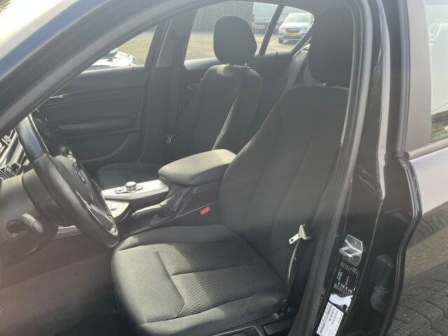 BMW 1-SERIE 118i | 136PK | Black edition | Advantage | Trekhaak | PDC | Climate | Stoelverw. | ACC