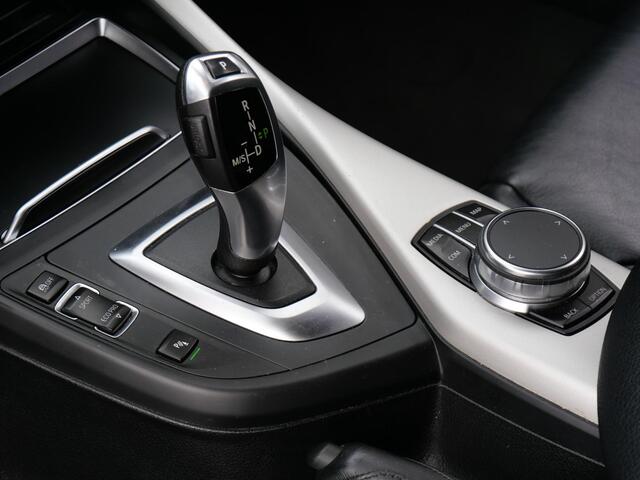BMW 1-SERIE 118i HIGH EXECUTIVE/ LEER/ PDC V+A