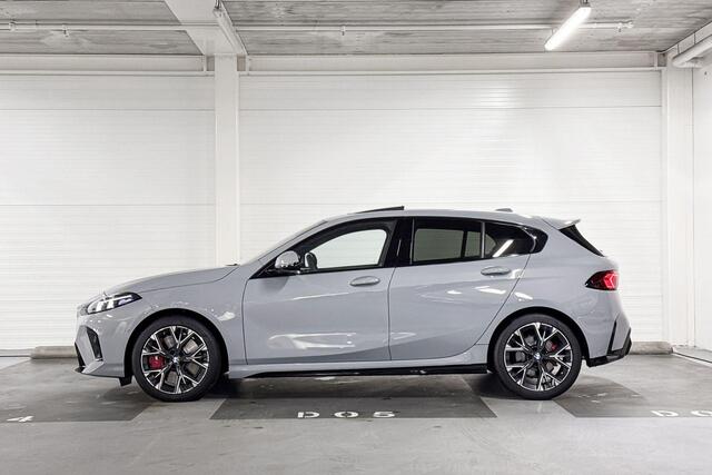 BMW 1-SERIE 120 | M-Sport Pro | Panoramadak | Comfort Access | Harman/Kardon