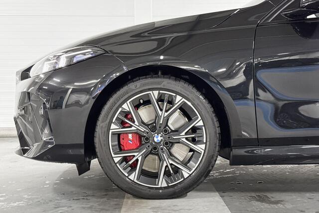 BMW 1-SERIE 120 M Sport Design Edition M-Sport Pro | Harman/Kardon | Comfort Access | Panoramadak