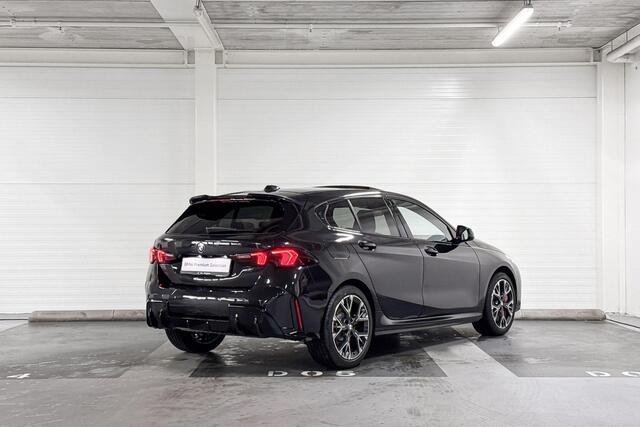 BMW 1-SERIE 120 M Sport Design Edition M-Sport Pro | Harman/Kardon | Comfort Access | Panoramadak