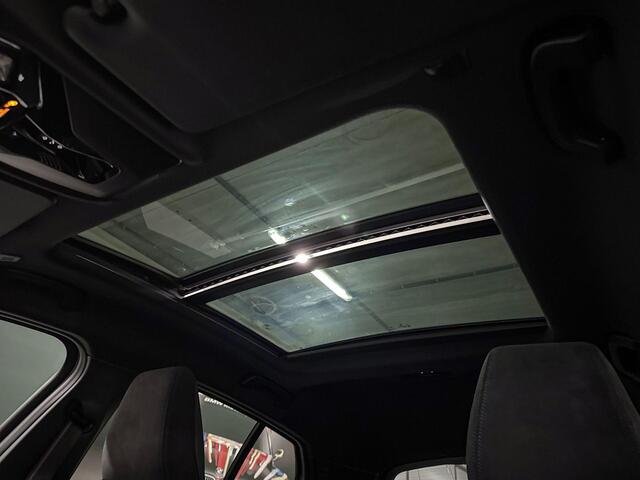 BMW 1-SERIE 120 M Sport Design Edition M-Sport Pro | Harman/Kardon | Comfort Access | Panoramadak
