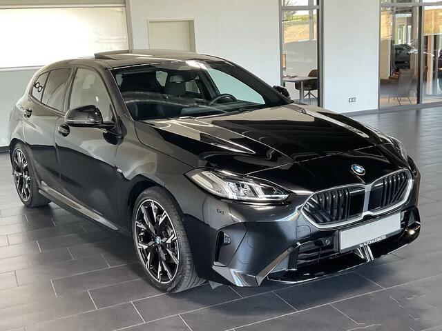 BMW 1-SERIE 120 M-SPORT ** LED, PANORAMA, 19-inch LMV, ACC, M-ONDERST, EL. A-KLEP ** 1e EIG - Ex BMW-AG ** ** INFORMEER OOK NAAR ONZE AANTREKKELIJKE FINANCIAL-LEASE TARIEVEN **