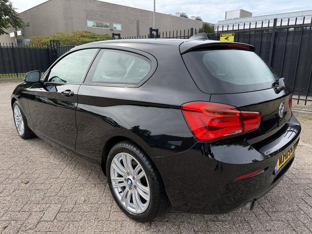 BMW 1-SERIE 118i Autom/Tiptr Sportline Navi/Clima/Cruise/PDC/LMV