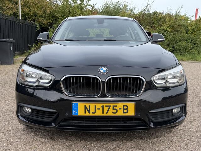 BMW 1-SERIE 118i Autom/Tiptr Sportline Navi/Clima/Cruise/PDC/LMV