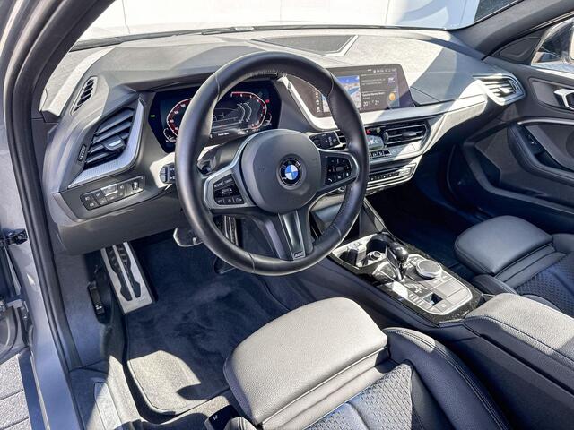 BMW 1-SERIE 118i | M Sport | HIFI | Achteruitrijcamera