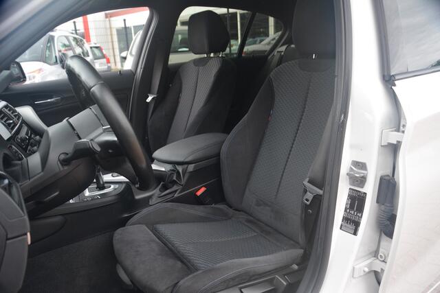 BMW 1-SERIE 118i Corporate Lease Executive | M-sport | LCI | Navigatie | Schuif-kanteldak | Stoelverwarming | Full LED | NL auto!! |