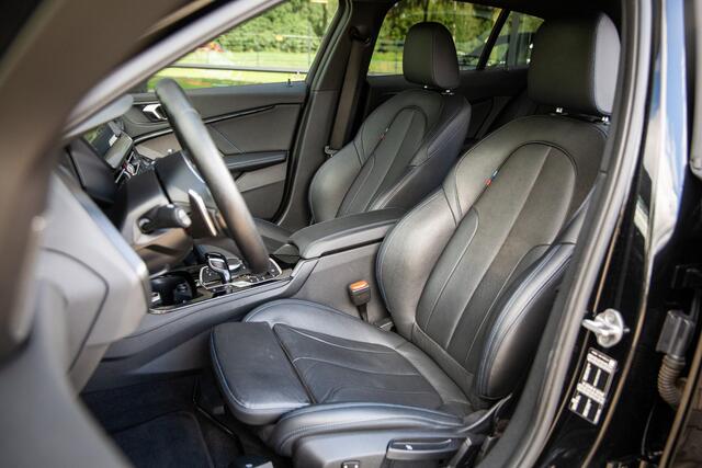 BMW 1-SERIE 120i High Executive M-Sport , Harman&Kardon, Keyless, Camera, Carplay