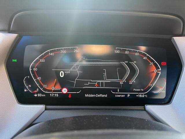 BMW 1-SERIE 116i Introduction Edition 1e eigenaar | 18" M Sport velgen | Carplay | Cruise Control | Navi | Parkeersensoren | Digitale Cockpit | Etc. – foto 4