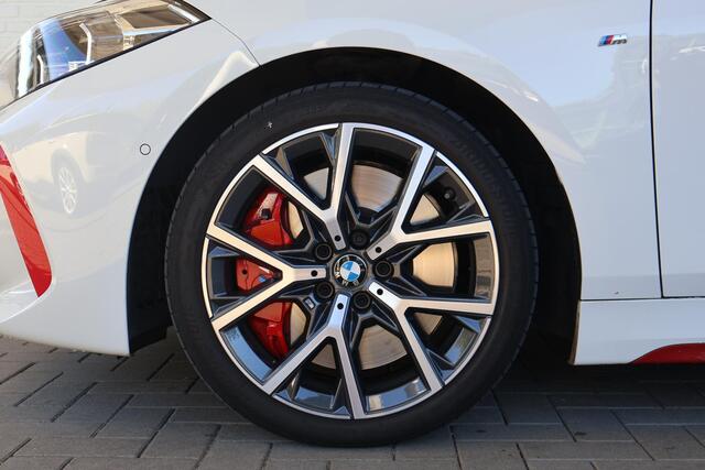 BMW 1-SERIE 128ti High Executive Edition | M Sport | Panoramadak | Voorstoelen Verwarmd | Parking Pack