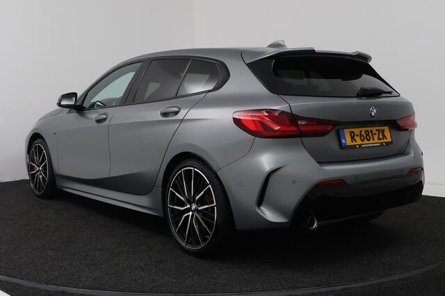 BMW 1-SERIE 118i Introduction Edition (PANORAMADAK, STOELVERWARMING, HK AUDIO, CAMERA, DEALER ONDERHOUDEN))