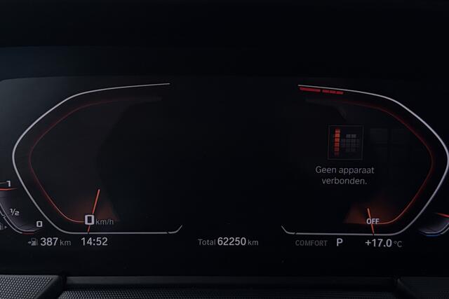 BMW 1-SERIE 118i Introduction Edition (PANORAMADAK, STOELVERWARMING, HK AUDIO, CAMERA, DEALER ONDERHOUDEN))