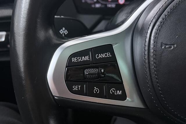 BMW 1-SERIE 118i Introduction Edition (PANORAMADAK, STOELVERWARMING, HK AUDIO, CAMERA, DEALER ONDERHOUDEN))