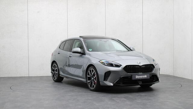 BMW 1-SERIE 120 M Sport Pro | Harman/Kardon | Panoramadak | Head-up | M Sportstoelen | Comfort Access | Memory | Driving Assistant Professional