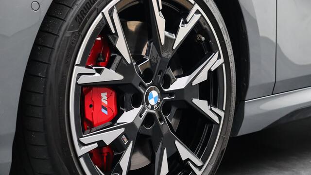 BMW 1-SERIE 120 M Sport Pro | Harman/Kardon | Panoramadak | Head-up | M Sportstoelen | Comfort Access | Memory | Driving Assistant Professional