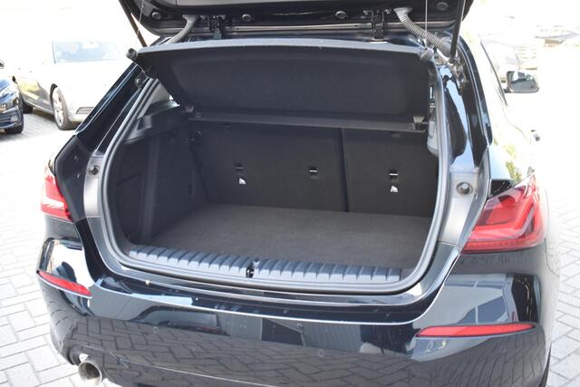 BMW 1-SERIE 118i