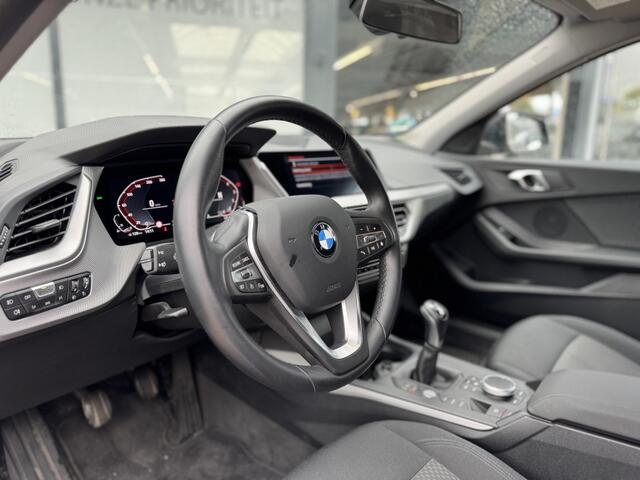 BMW 1-SERIE 116i | Navigatie | PDC | Cruise