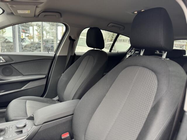 BMW 1-SERIE 116i | Navigatie | PDC | Cruise