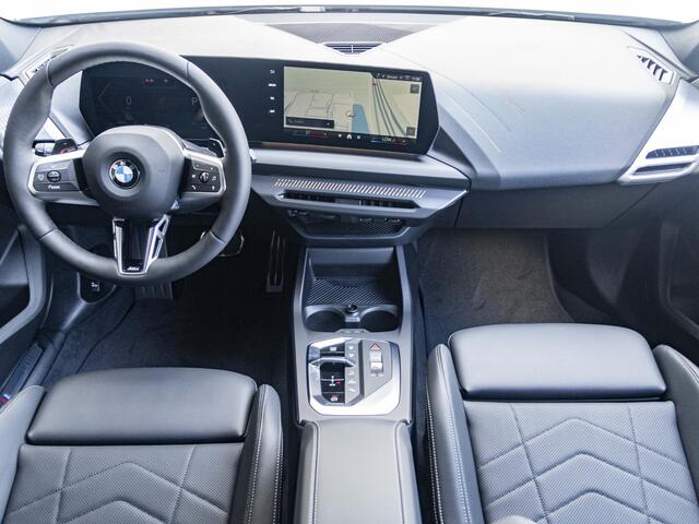 BMW 1-SERIE 120 | M Sportpakket Pro | Comfort Access | 19 inch | Driving Assistant Plus | Sportstoelen | M Adaptief onderstel | Actieve LED Koplampen