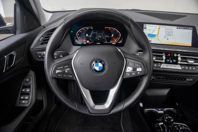 BMW 1-SERIE 118i | Sport Line | Sportstoelen voor |HiFi Audio | PDC voor/achter