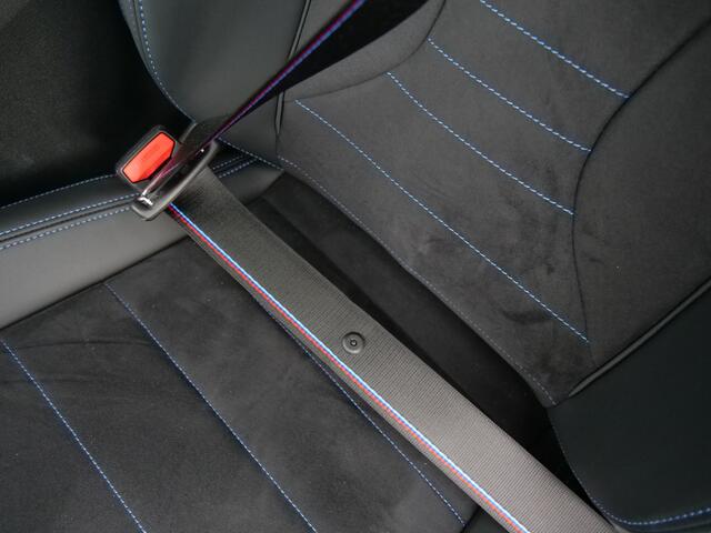 BMW 1-SERIE 116 automaat 123pk M Sportpakket Pro Stoelverwarming / Camera / Keyless entry