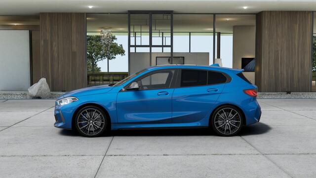 BMW 1-SERIE M135i 306PK xDrive M-sport / Individual / Head-up / Harman Kardon