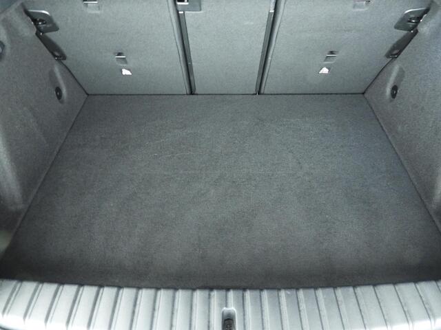 BMW 1-SERIE 5-deurs 118i | M-Sportpakket | LED | Navigatie | Panoramadak | Sportstoelen | Shadow line | DAB | Alu 17 inch