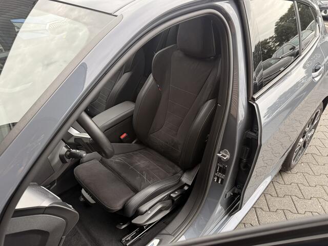 BMW 1-SERIE 120 M Sport Pro Shadow-Line Panoramadak / Sportstoelen / afnb. Trekhaak