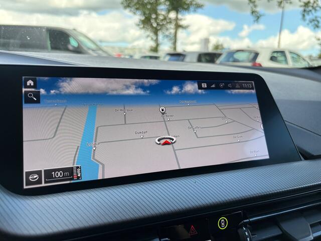 BMW 1-SERIE 118d High Executive | M Pakket | Shadow Line | Apple Carplay | Achterruitrijcamera