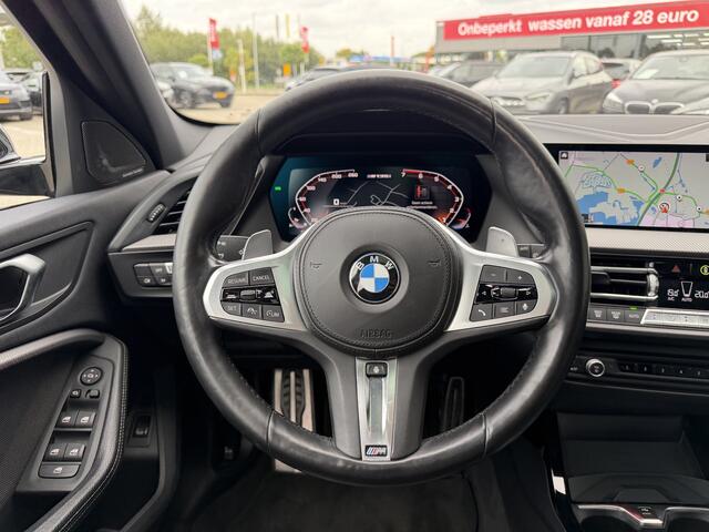 BMW 1-SERIE M135i xDrive High Executive M Sport Pano Harman-Kardon Leder HUD ACC 19 Inch