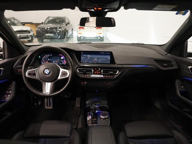 BMW 1-SERIE 118i M-Sport | Panoramadak | Head Up | Hifi