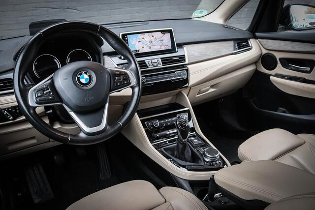BMW 2-SERIE Active Tourer 216i Corporate Lease High Executive Net binnen!