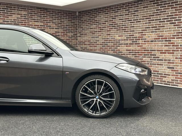 BMW 2-SERIE Gran Coupé 218i High Executive M-Sport| Dak| Harman/kardon| Head-up|