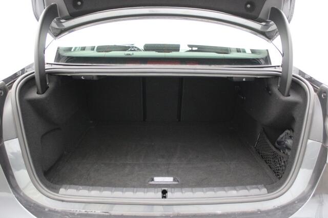 BMW 2-SERIE 218I Executive edition - Carplay, Navi, Clima