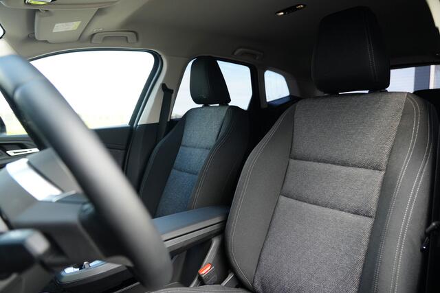 BMW 2-SERIE Active Tourer 216i 123pk Navigatie/Stoelverwarming/Camera