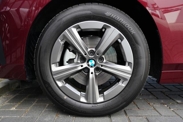 BMW 2-SERIE Active Tourer 216i 123pk Navigatie/Stoelverwarming/Camera