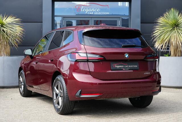 BMW 2-SERIE Active Tourer 216i 123pk Navigatie/Stoelverwarming/Camera