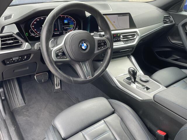 BMW 2-SERIE Coupé 220i 184pk High Executive / Navigatie / Stoelverwarming / Camera