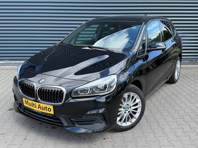BMW 2-SERIE Active Tourer 225xe iPerformance Sport Sport Plug in Hybrid | PHEV | Adaptive Cruise | Head-up Display | Carplay | LED | Stoelverwarming | Camera |