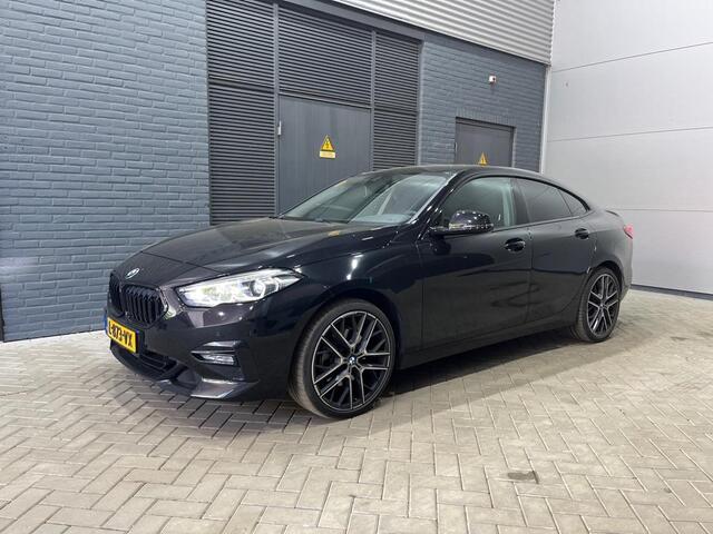 BMW 2-SERIE Gran Coupé 218i Business Edition Plus | Vol-Leder | Camera | 19 Inch | Getint Glas | Stoelverwarming