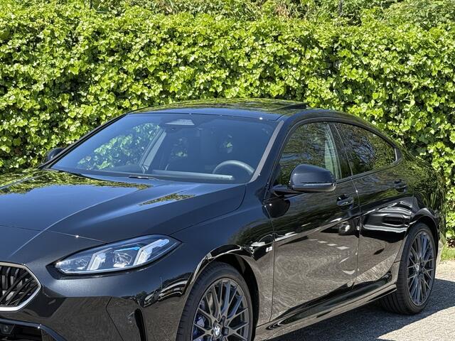 BMW 2-SERIE Gran Coupé 220 | M-Sport | 19'' | Panorama. | Elek. stoel. | Harman/Kardon | Comf. Acc. | Trekhaak | Stuur + stoelverw. | Getint glas | Driv. Ass Plus | Adapt. LED