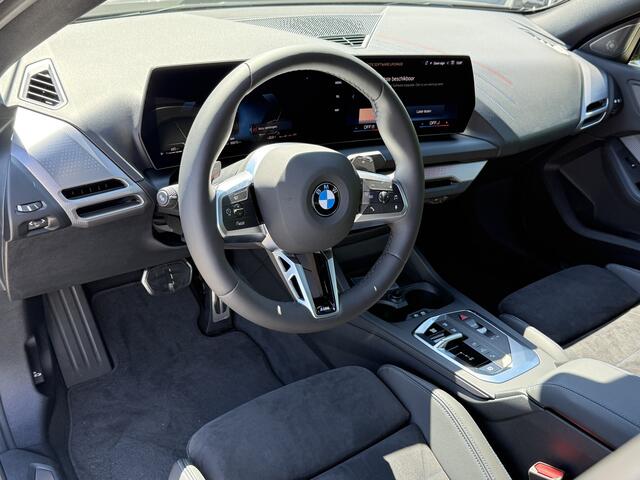 BMW 2-SERIE Gran Coupé 220 | M-Sport | 19'' | Panorama. | Elek. stoel. | Harman/Kardon | Comf. Acc. | Trekhaak | Stuur + stoelverw. | Getint glas | Driv. Ass Plus | Adapt. LED