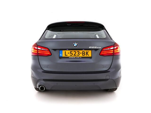 BMW 2-SERIE Active Tourer 225xe iPerformance Executive (INCL.BTW) *HEAD-UP | FULL-LEATHER | FULL-LED | HARMAN/KARDON | SPORT-SEATS | HEATED-SEATS | DAB+ | 17''ALU | ECC | PDC | CRUISE*