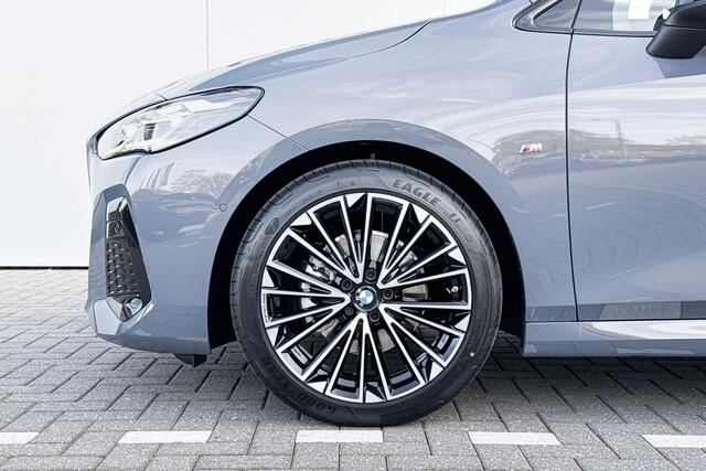 BMW 2-SERIE Active Tourer 220i | M Sport | Premium Pack | Travel Pack