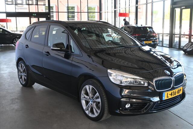 BMW 2-SERIE Active Tourer 225xe iPerformance High Executive Navigatie Leder Rijklaarprijs Inruil Mogelijk!