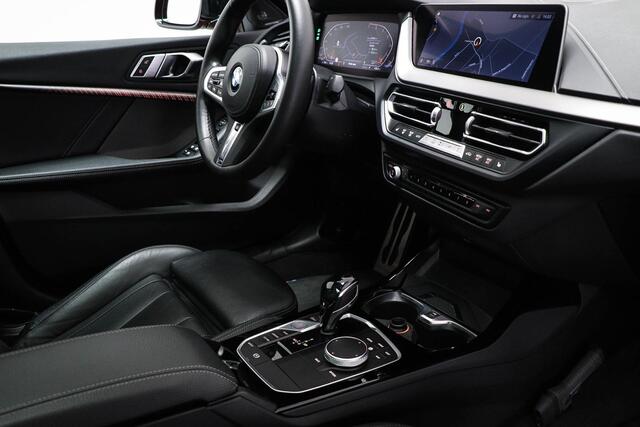 BMW 2-SERIE Gran Coupé 218i M-Sport High Executive Edition | SPORTSTOELEN | PANORAMADAK | STUURVERWARMING | 19"