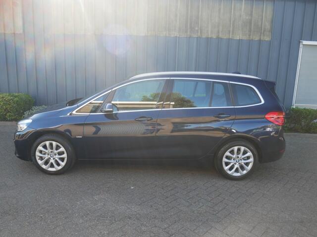 BMW 2-SERIE 218I HIGH EXECUTIVE **Clima//Navi//Leer//LM **