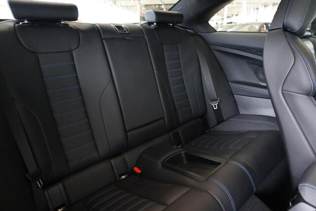 BMW 2-SERIE Coupé M240i xDrive | High Executive | M Adaptief onderstel | HIFI System Harman Kardon |